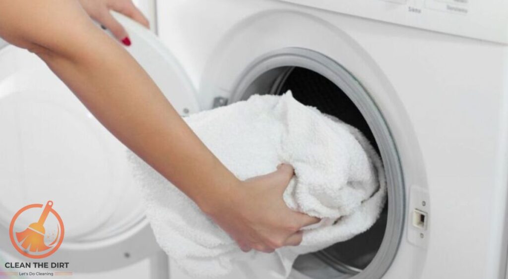 How to Clean White Clothes Which Have Turned Yellow? White Clothes Cleaning Methods When They Turned to Yellow