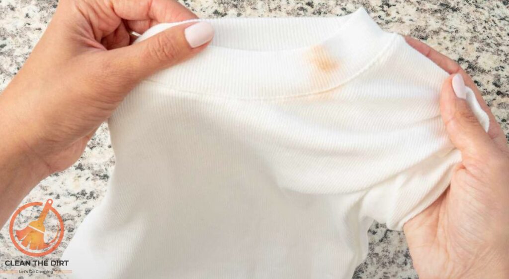 How to Clean White Clothes Which Have Turned Yellow? How to Clean White Clothes