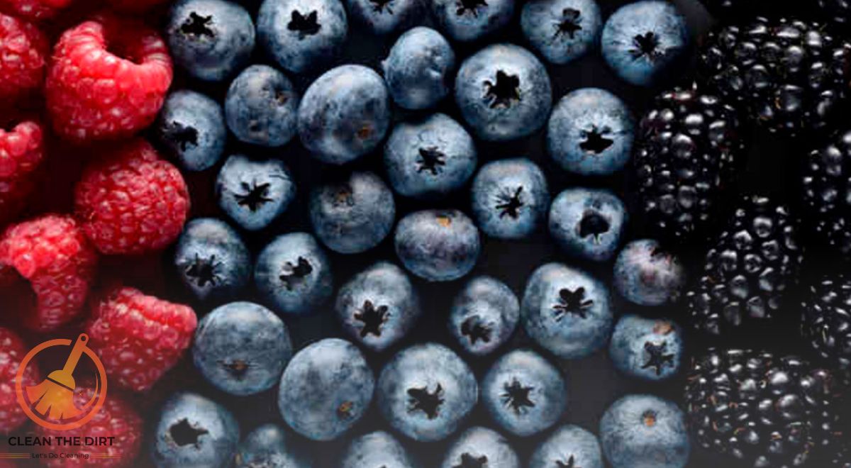 How to Clean Berries With Vinegar? Expert Tips and Tricks How to Clean Berries With Vinegar